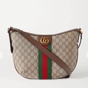 Strap too short for my Torso. used once. pet free smoke free no marks or wear